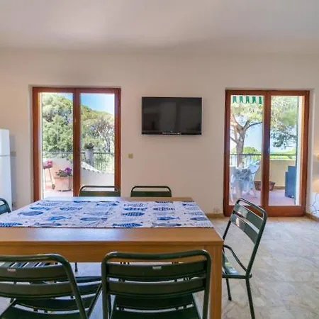 Il Tramonto Sulla Biodola Apartment