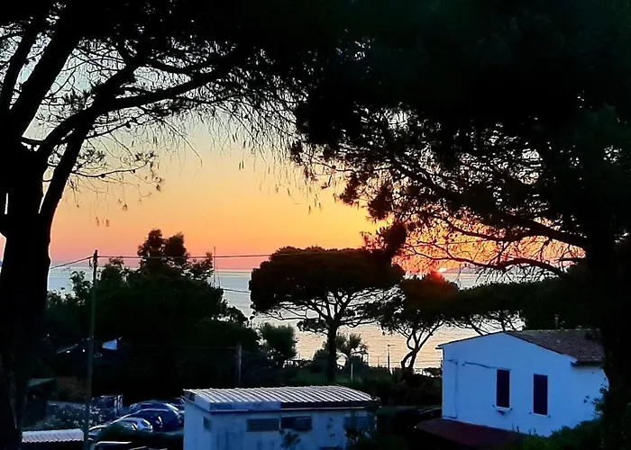 Il Tramonto Sulla Biodola *