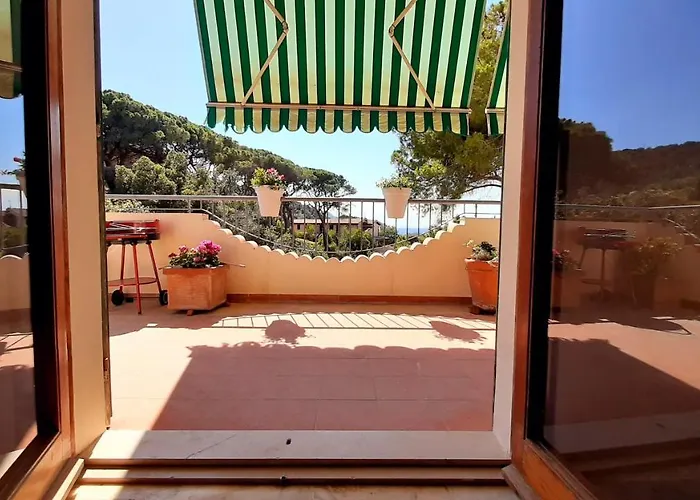 Il Tramonto Sulla Biodola 公寓 *